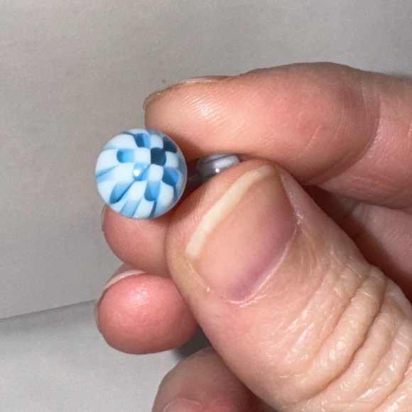 14 Gauge Blue and White Checkerboard Belly Ring - Picture 12 of 14